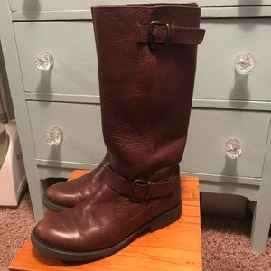 Steve Madden Leather boot